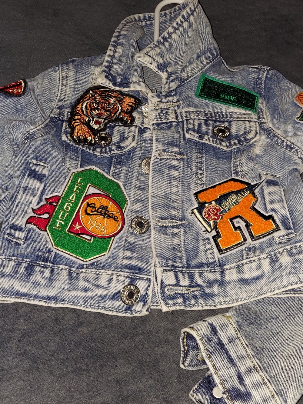 2 SHEIN Light Blue Denim Jacket with Colorful Embroidered Patches